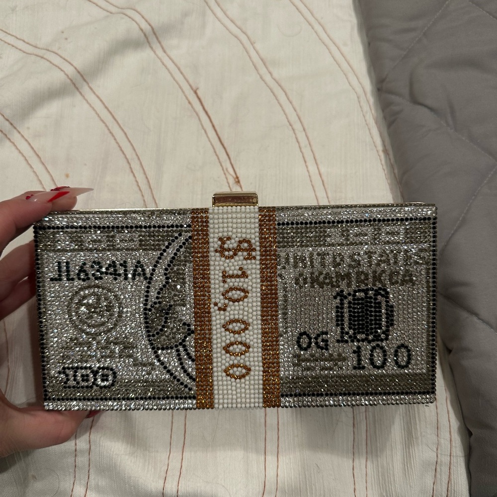 Crystal Embellished Money Clutch